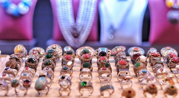 Découvrez la magie des bagues vikings pour tous les styles