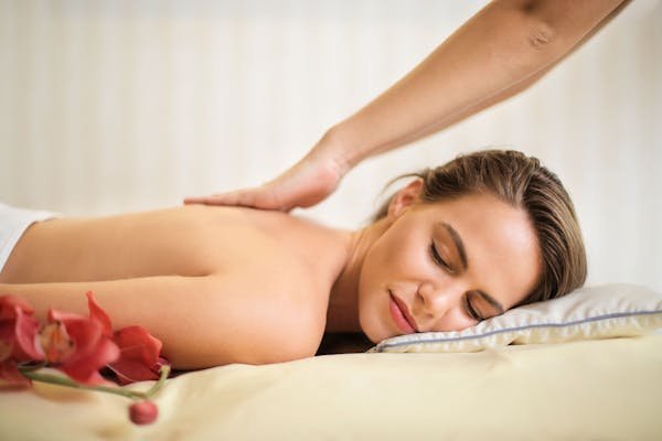 Massage à cabourg : détente et bien-être au bord de la mer