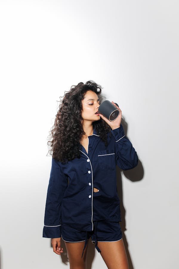 Les pyjamas femme : confort et style pour vos nuits